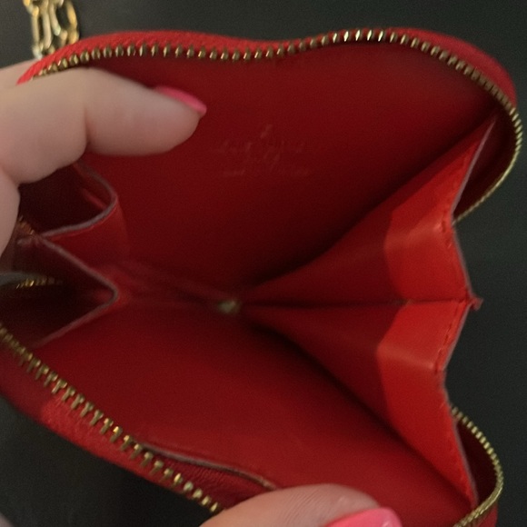 EUC Louis Vuitton Vernis Heart Coin Wallet - Picture 12 of 16